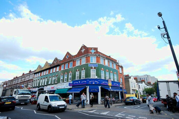 4 Bedroom Flat To Rent In North End Road, Fulham, London, SW6