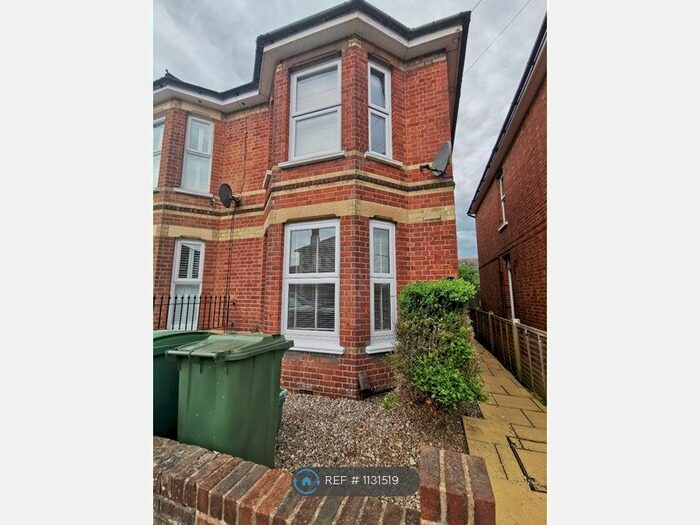 1 Bedroom Flat To Rent In Edward Street, Southborough, Tunbridge Wells, TN4