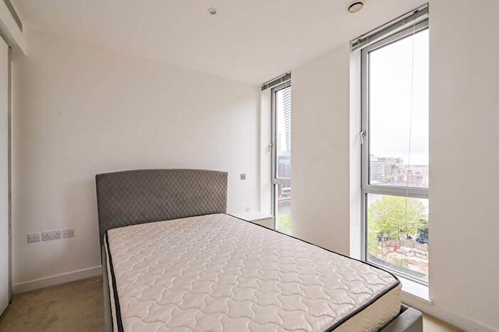 2 Bedroom Flat For Sale In Pan Peninsula, Canary Wharf, London, E14