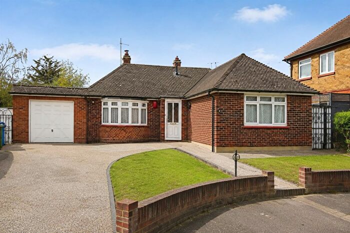 3 Bedroom Detached Bungalow For Sale In Larkfield Avenue, Sittingbourne, ME10