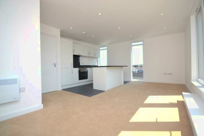 2 Bedroom Apartment To Rent In High Street, Reading, RG1