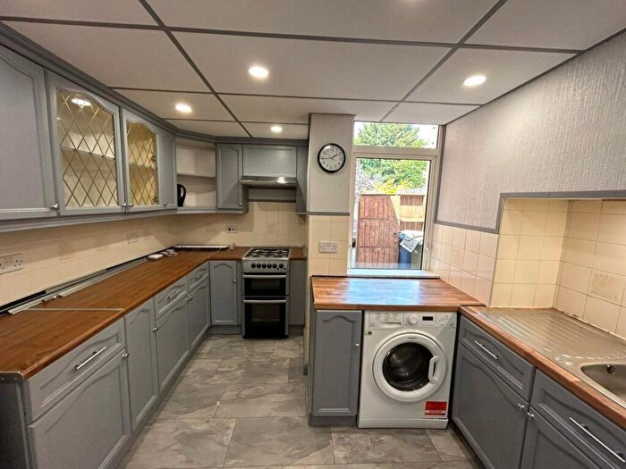 2 Bedroom Maisonette To Rent In London Road, Binfield, Bracknell, Berkshire, RG42