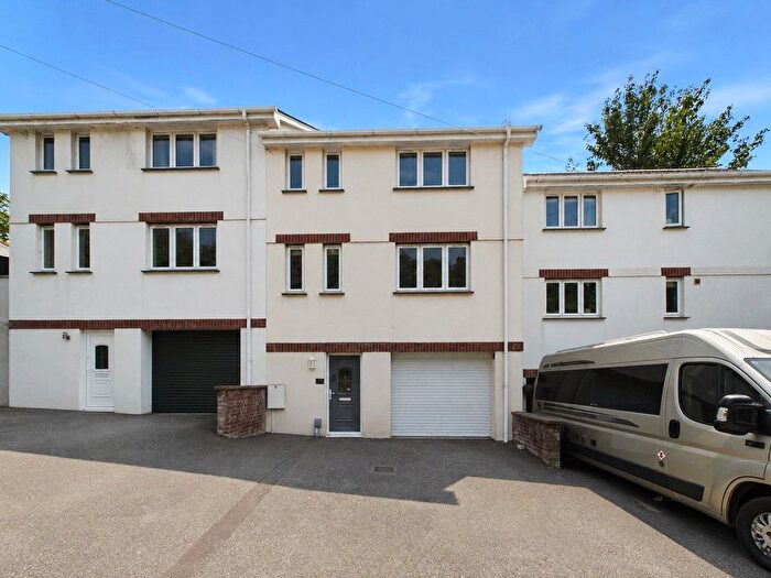 3 Bedroom Terraced House For Sale In Gonvena Hill, Wadebridge, Cornwall, PL27