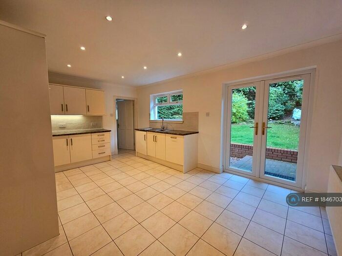 3 Bedroom Semi-Detached House To Rent In Morven Road, Bearsden, Glasgow, G61