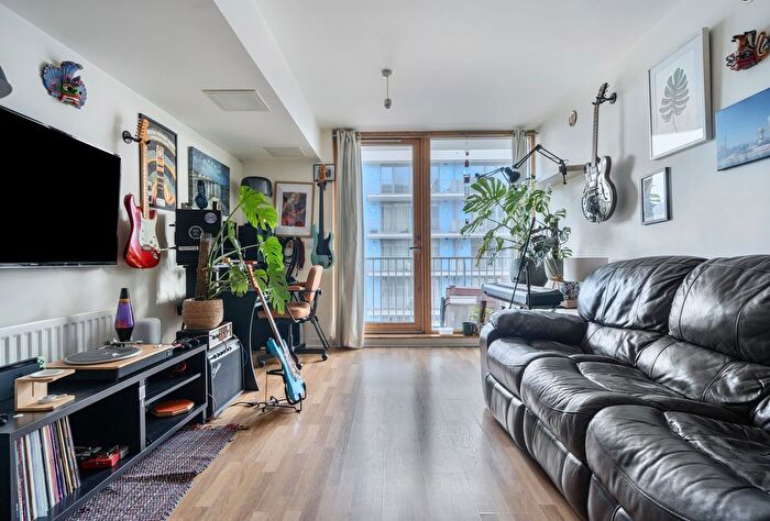 1 Bedroom Flat For Sale In Balmoral House, Canons Way, BS1