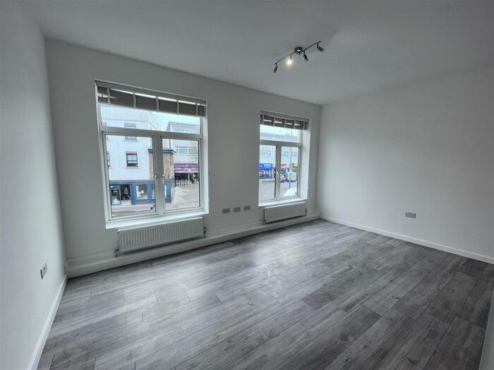 1 Bedroom Flat To Rent In Albury Grove Road, Cheshunt, Waltham Cross, EN8