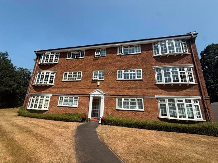2 Bedroom Apartment For Sale In Flat Pinewood Court, Broad Road, Sale, M33