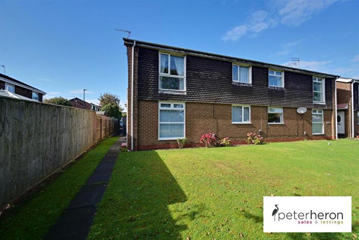 2 Bedroom Apartment For Sale In Padstow Close, Ryhope, Sunderland, SR2