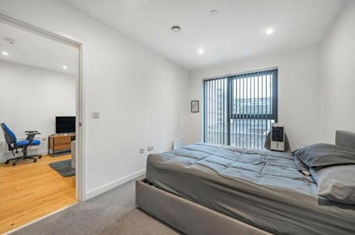 1 Bedroom Flat To Rent In The Axium, Birmingham, B1