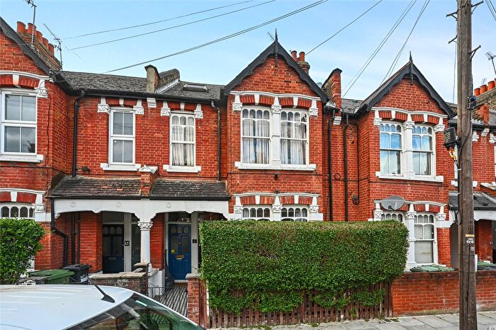 2 Bedroom Flat For Sale In Collingbourne Road, London, W12