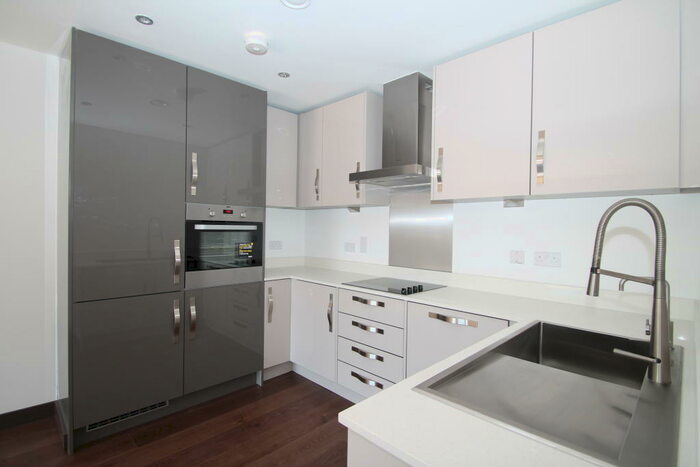 1 Bedroom Flat To Rent In James Smith Court, Langley Square, Dartford, DA1