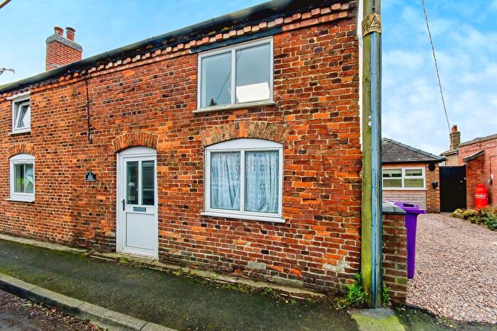 1 Bedroom Semi-Detached House For Sale In West Street, Timberland, Lincoln, LN4