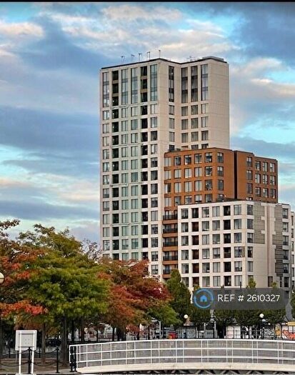 2 Bedroom Flat To Rent In Trafford Road, Salford, M5