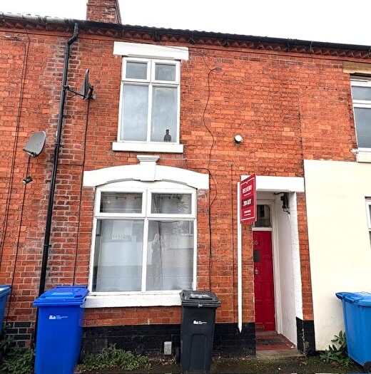 2 Bedroom Terraced House To Rent In Cross Street, Kettering, NN16