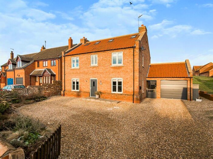 5 Bedroom Detached House For Sale In Front Street, Lockington, Driffield, YO25