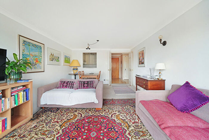 2 Bedroom Flat To Rent In Jardine Road, Wapping, E1W