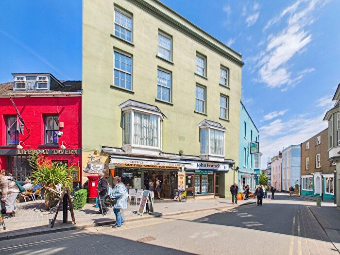 1 Bedroom Flat For Sale In Tudor Square, Cheltenham House Tudor Square, SA70
