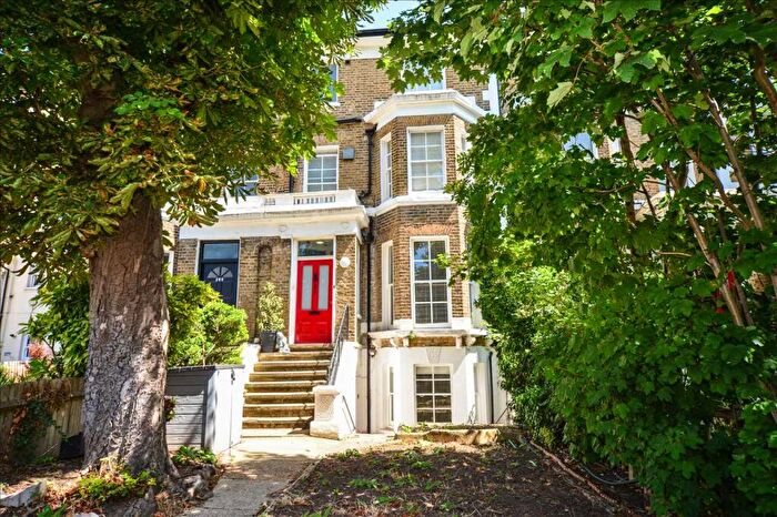 2 Bedroom Apartment To Rent In Lee High Road, London, SE12