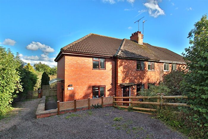 3 Bedroom Property For Sale In Severn Way, Apperley, Gloucester, GL19
