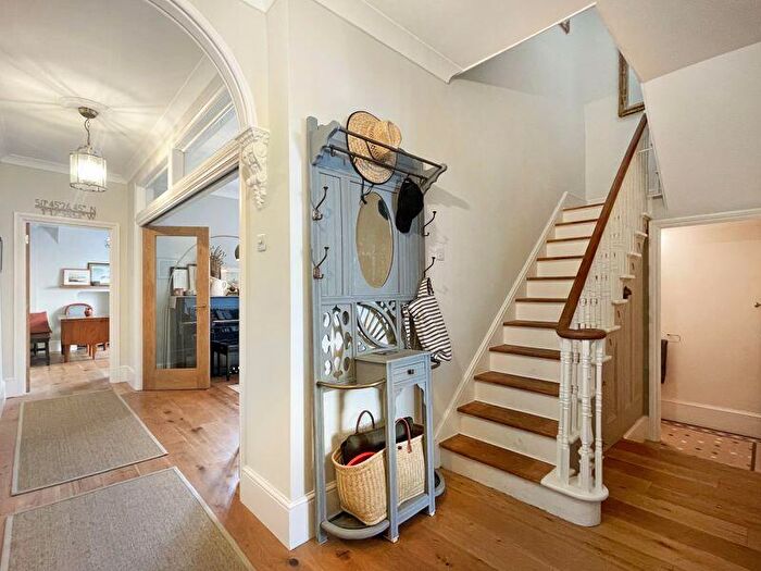 4 Bedroom Semi-Detached House To Rent In Mill Hill Road, Cowes, PO31