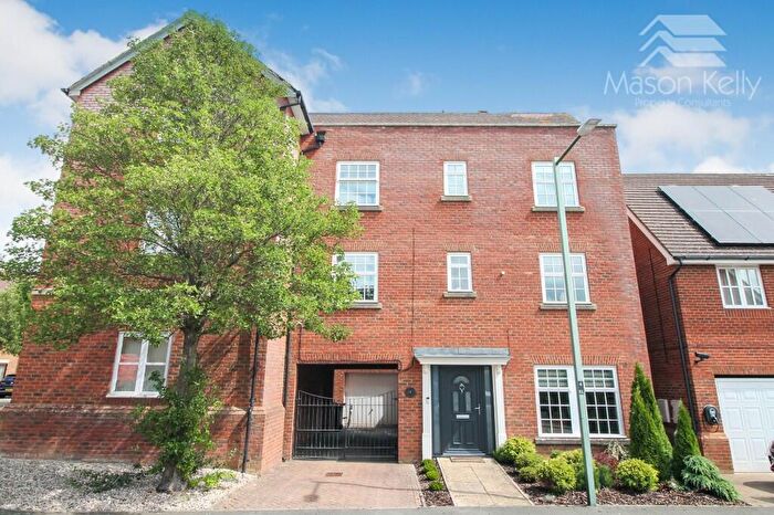 5 Bedroom Semi Detached House For Sale In Exbury Lane, Westcroft, Milton Keynes, Buckinghamshire, MK4