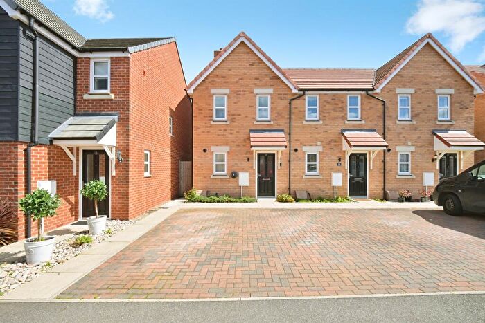2 Bedroom End Of Terrace House For Sale In Cole Way, Bishop'S Stortford, CM23