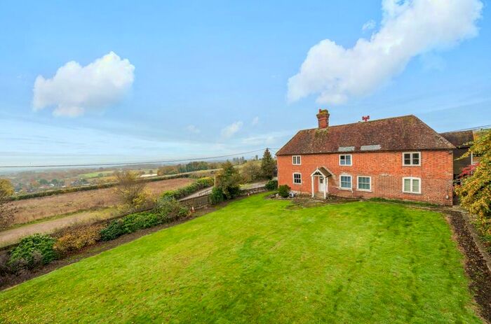 5 Bedroom Farmhouse For Sale In Grade Ii Listed, , Sq/Ft Residence - Ulcombe Hill, ME17