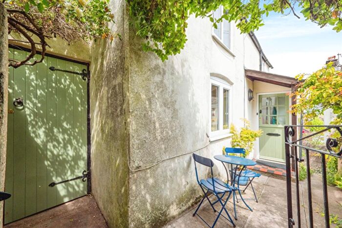 2 Bedroom Detached House For Sale In Pound Lane, Fordington, Dorchester, DT1