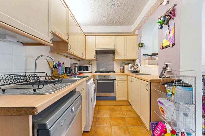 3 Bedroom Terraced House For Sale In Bordesley Road, Morden, SM4