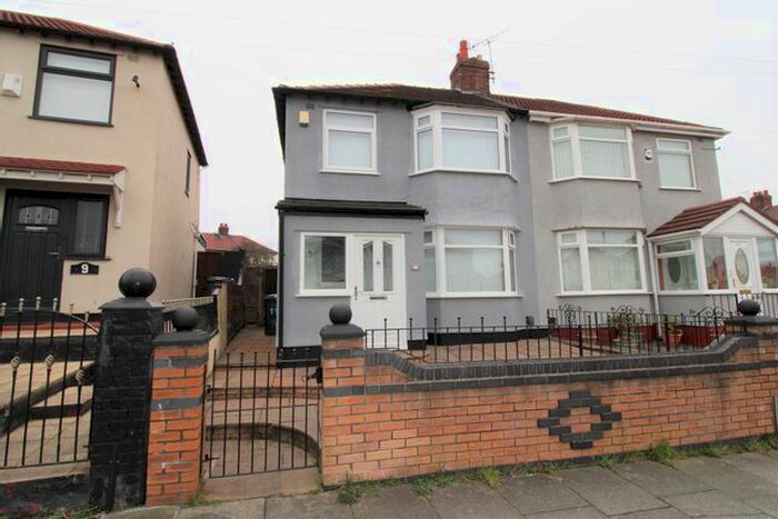 3 Bedroom Semi-Detached House To Rent In Wheatley Avenue, Bootle, Merseyside, L20