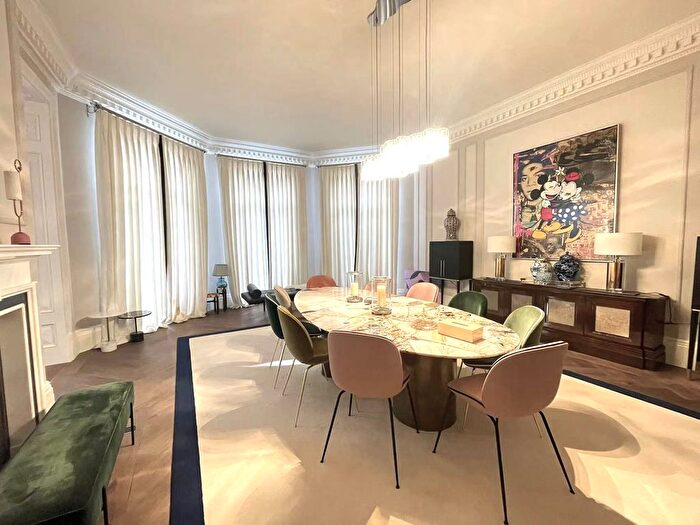 5 Bedroom Maisonette To Rent In Pont Street, Knightsbridge, SW1X