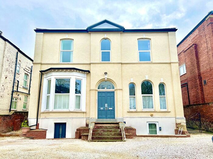 2 Bedroom Flat To Rent In Albert Road, Southport, Merseyside., PR9