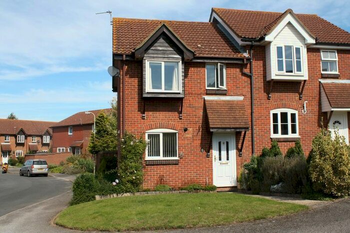 3 Bedroom Semi-Detached House To Rent In Astley Road, Thame, OX9