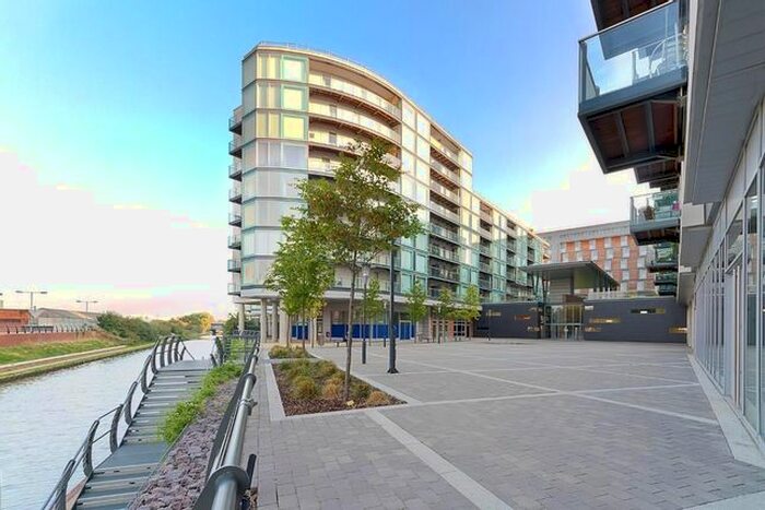1 Bedroom Flat To Rent In Cardinal Building, High Point Village, Station Approach, Hayes, UB3