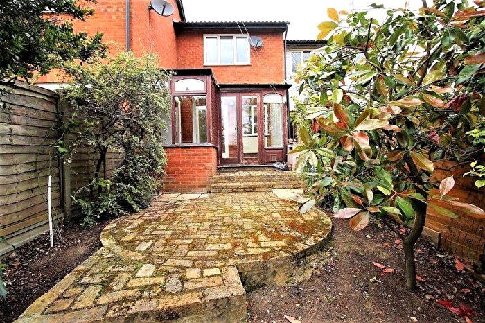 2 Bedroom House To Rent In Macaret Close, Whetstone, London, N20