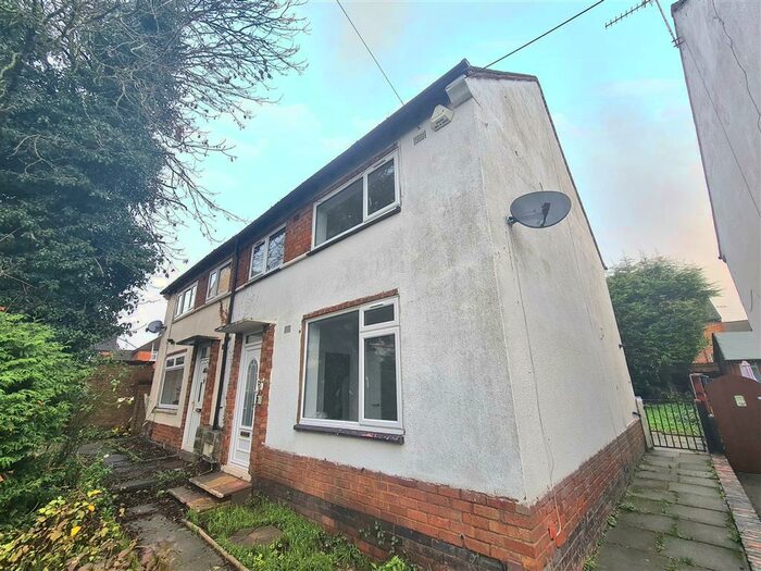 3 Bedroom Semi-Detached House To Rent In Netherhall Road, Leicester, LE5