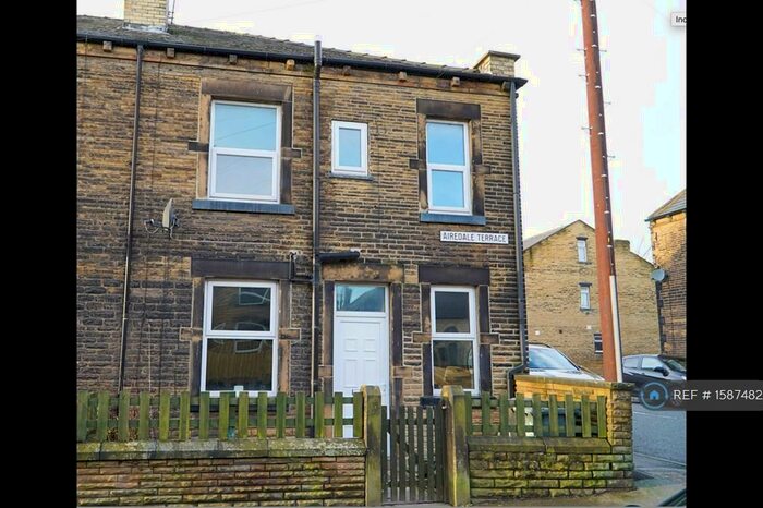 2 Bedroom Terraced House To Rent In Airedale Terrace, Leeds, LS27