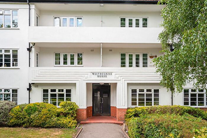 2 Bedroom Flat For Sale In Richmond Road, Twickenham, TW1