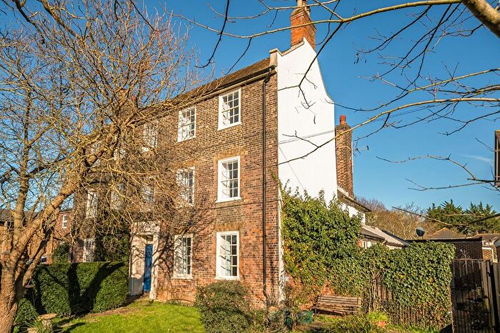 5 Bedroom Semi Detached House For Sale In High Street, Wouldham, ME1