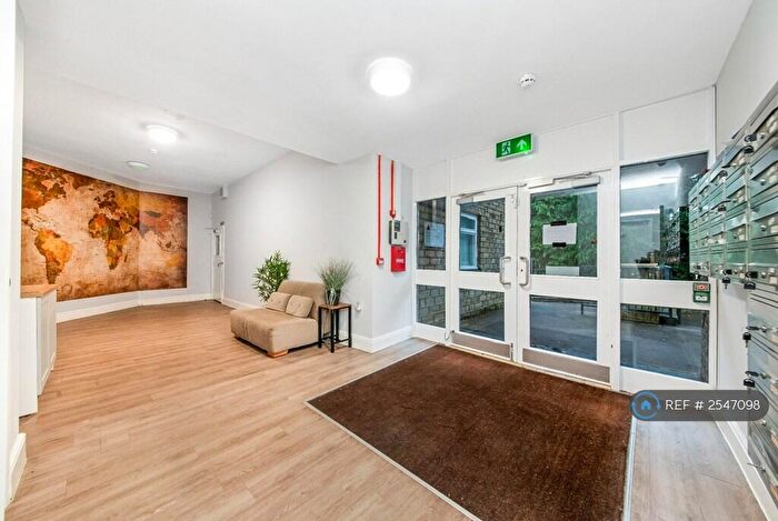 1 Bedroom Flat To Rent In The Beacon, Huddersfield, HD4