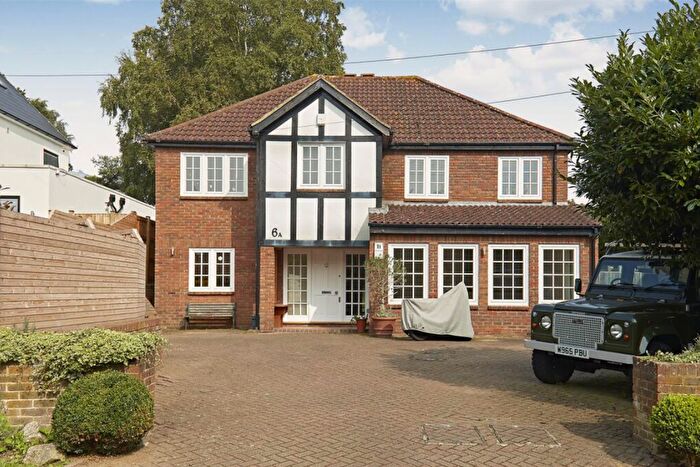 5 Bedroom Property To Rent In Fairholme Gardens, London, N3