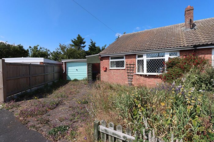 2 Bedroom Semi-Detached Bungalow For Sale In Cherry Road, Hunmanby, YO14