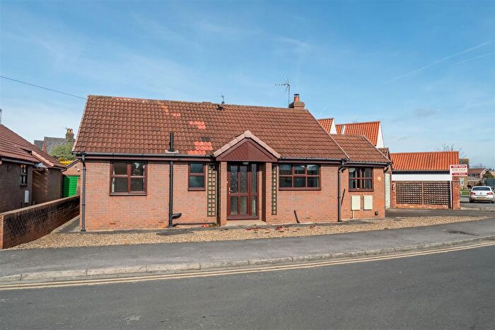 2 Bedroom Detached Bungalow For Sale In Manor Farm Close, Brayton, Selby, YO8