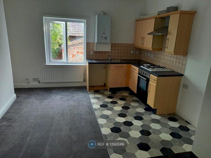1 Bedroom Flat To Rent In High Street, Winsford, CW7