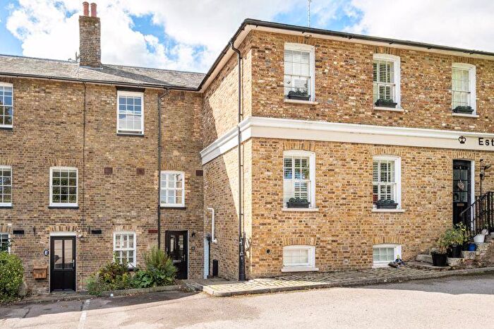 2 Bedroom Town House For Sale In Posting House, Tring Station, HP23