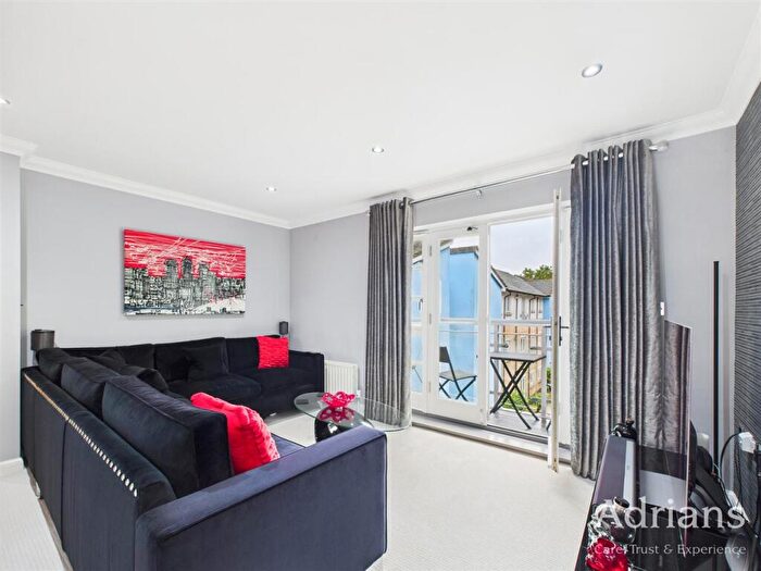 2 Bedroom Apartment For Sale In Bradford Street, Chelmsford, CM2