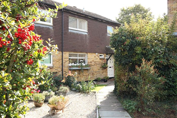 3 Bedroom Terraced House To Rent In Queendale Court, Woking, GU21