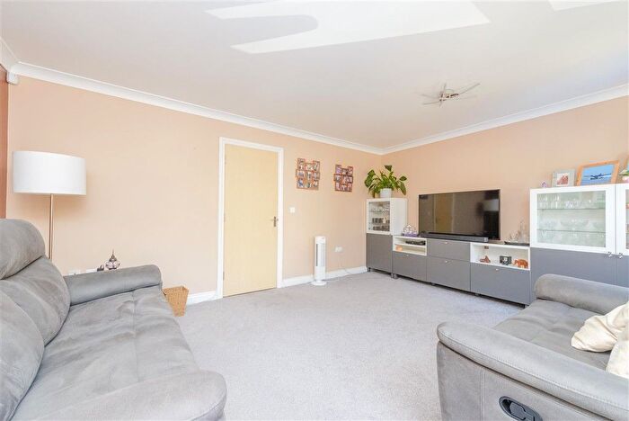 4 Bedroom Terraced House For Sale In Cochrane Drive, Dartford, Kent, DA1