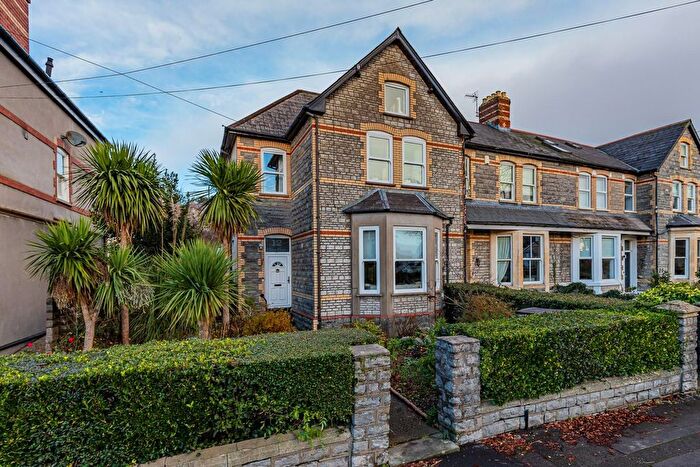 6 Bedroom End Of Terrace House For Sale In Clive Place, Penarth, CF64