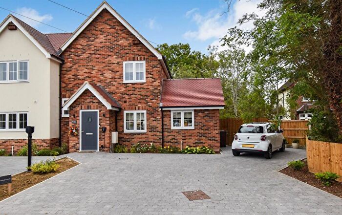 2 Bedroom End Of Terrace House For Sale In Priory Road, Bicknacre, CM3